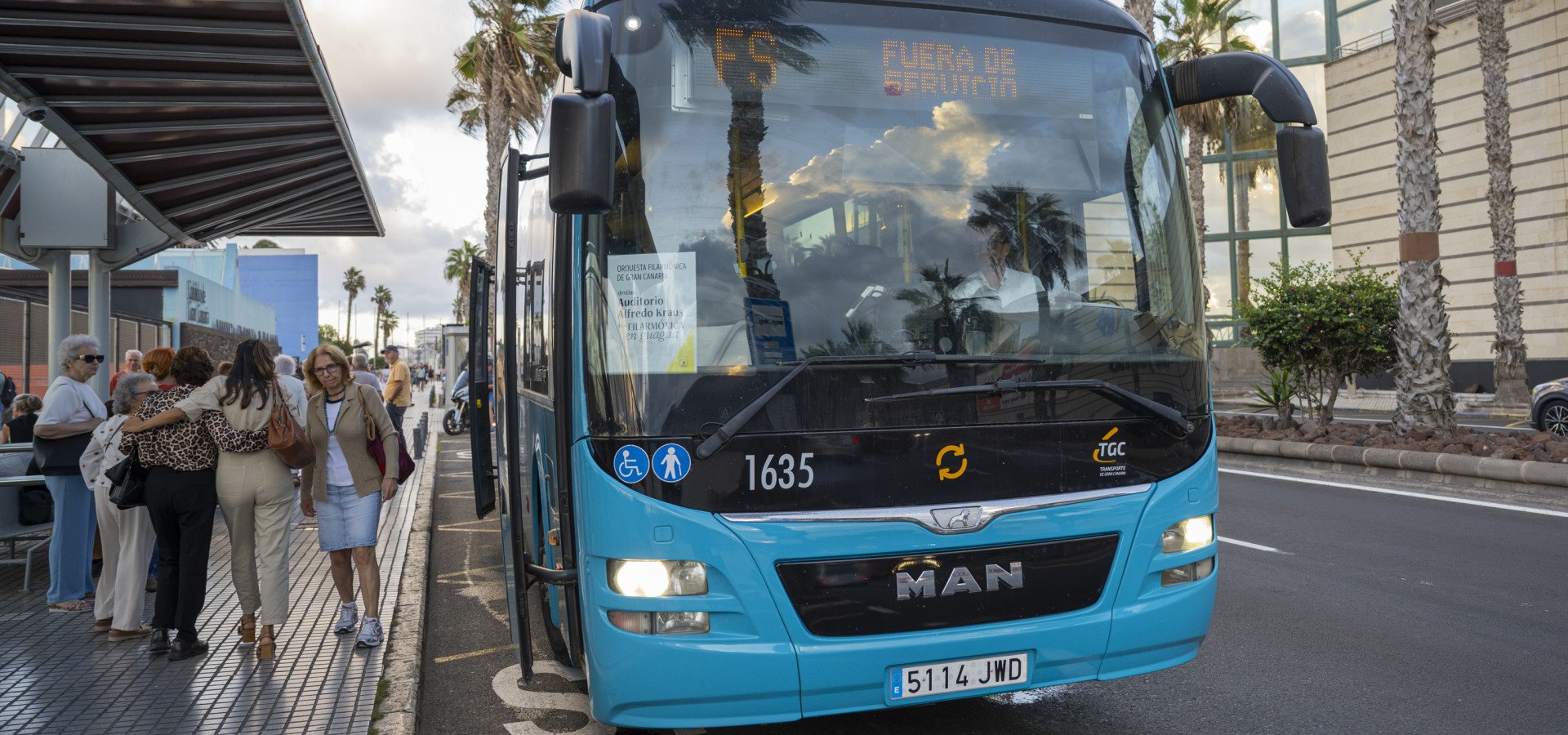 La Orquesta Filarmónica de Gran Canaria y la Autoridad Única del Transporte de Gran Canaria impulsan «A la Filarmónica en guagua»