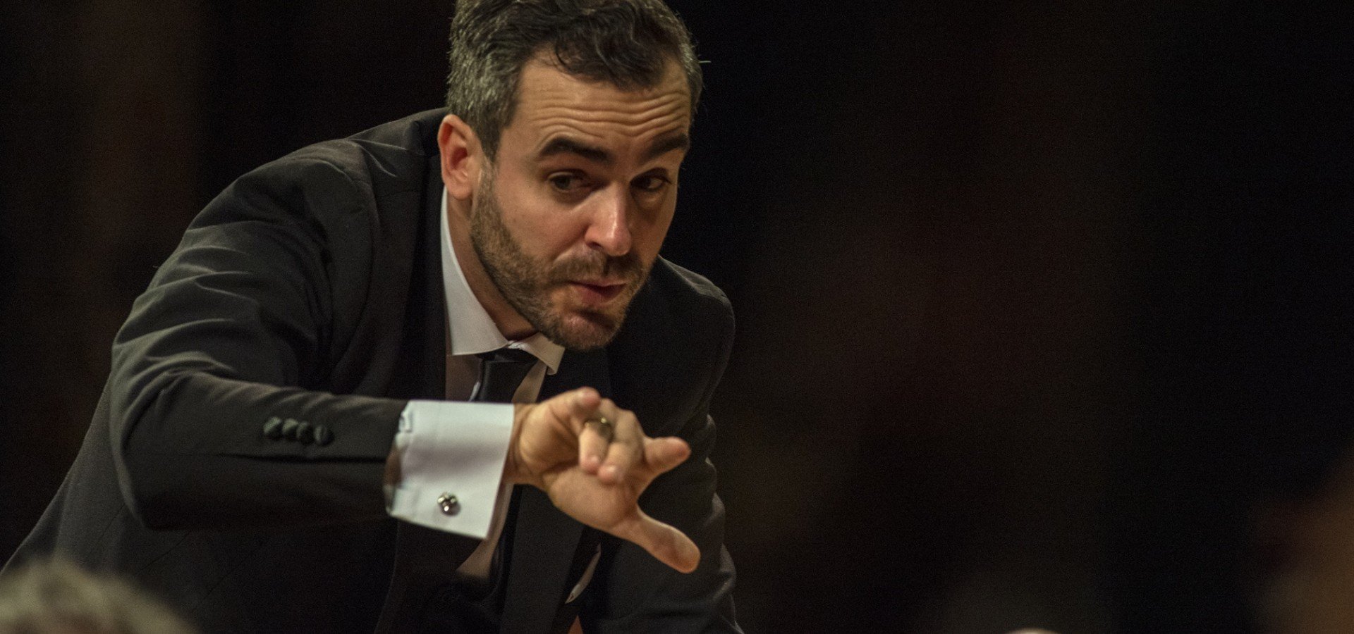 Josep Gil debuta en la temporada de la Orquesta Filarmónica de Gran Canaria con un programa de acento canario