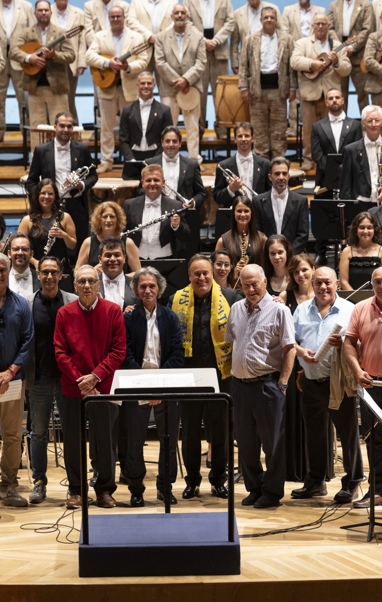La Orquesta Filarmónica de Gran Canaria graba el Himno Oficial de la Unión Deportiva Las Palmas junto a Los Gofiones y dirección de Chichon