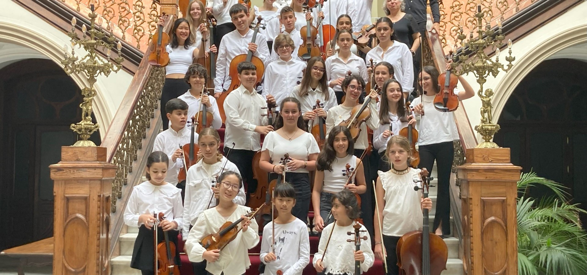 La Agrupación de Cuerda de nuestra Academia celebra la Primavera con música