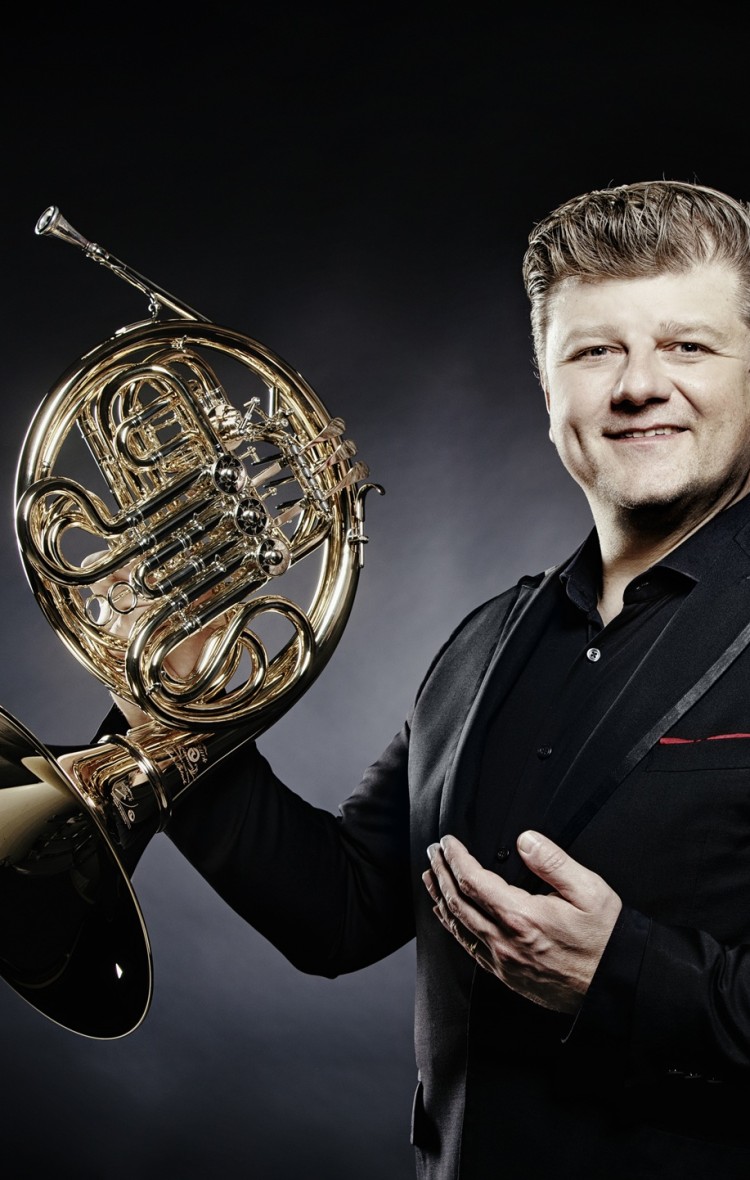 El trompista Radek Baborák debuta junto a la Orquesta Filarmónica de Gran Canaria y Chichon
