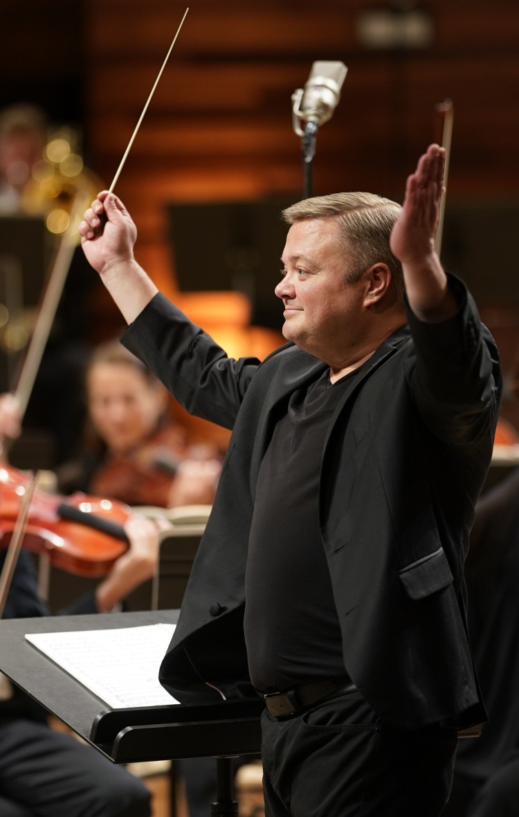 Mikko Franck dirige la Sinfonía nº 7 de Bruckner en su debut con la Orquesta Filarmónica de Gran Canaria